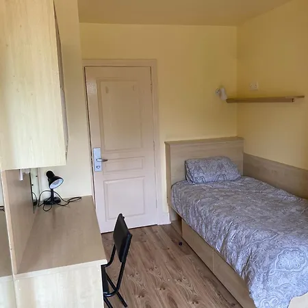 Glasan Village Holiday City - Close To Races Galway